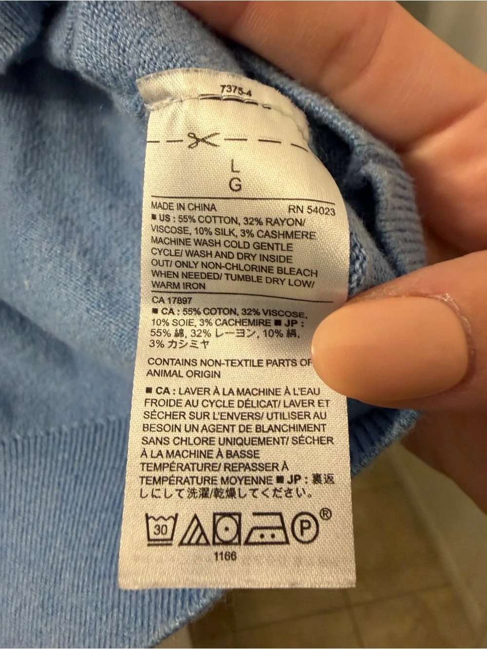 Banana Republic Men's Sky Blue V-Neck Sweater